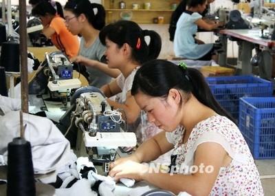 從世界工廠到貿易強國 中國外貿脫胎換骨正當時_中國質量新聞網